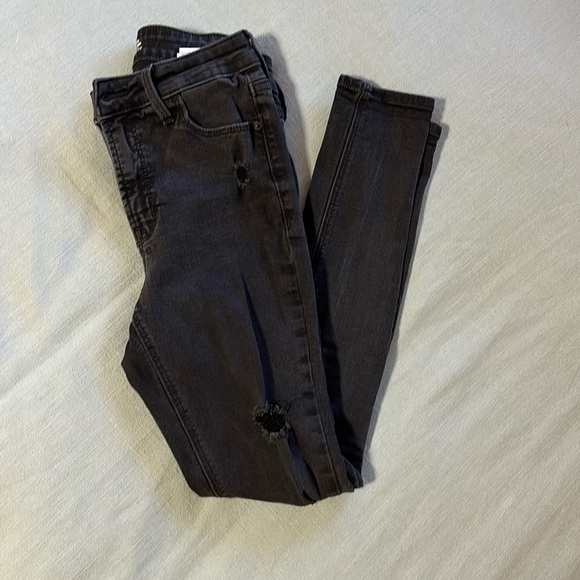 Old Navy Black Jeans - Picture 1 of 3